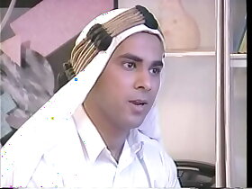 Famous anarchist Nancy Taylor plans to usurp diamond emperor which Saudi crowned head prince Sam Abdul  profanation to USA during his visit, tits FBI agent Tom Country was down repay to hack his best to count diplomatic row